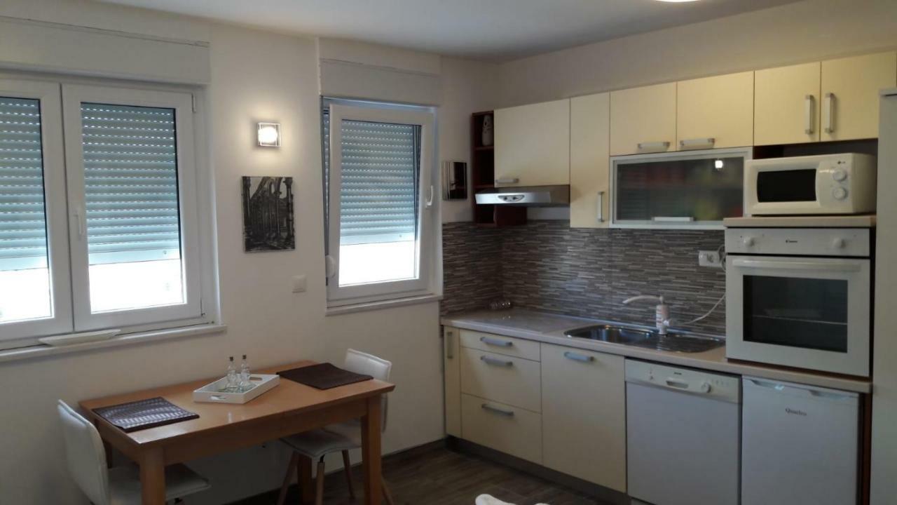 Seventh Heaven 2 Apartment Split Luaran gambar